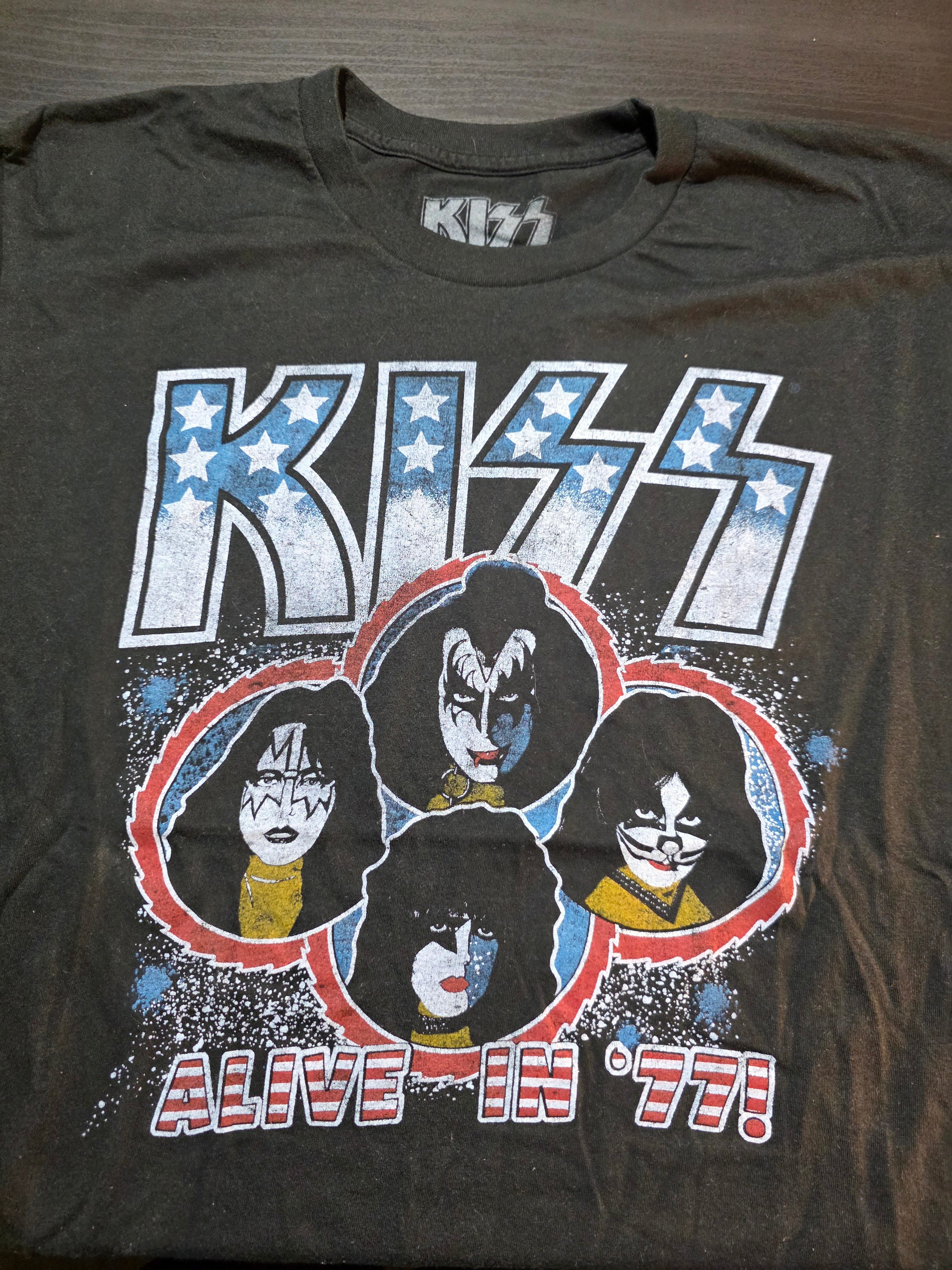 Kiss Shirt